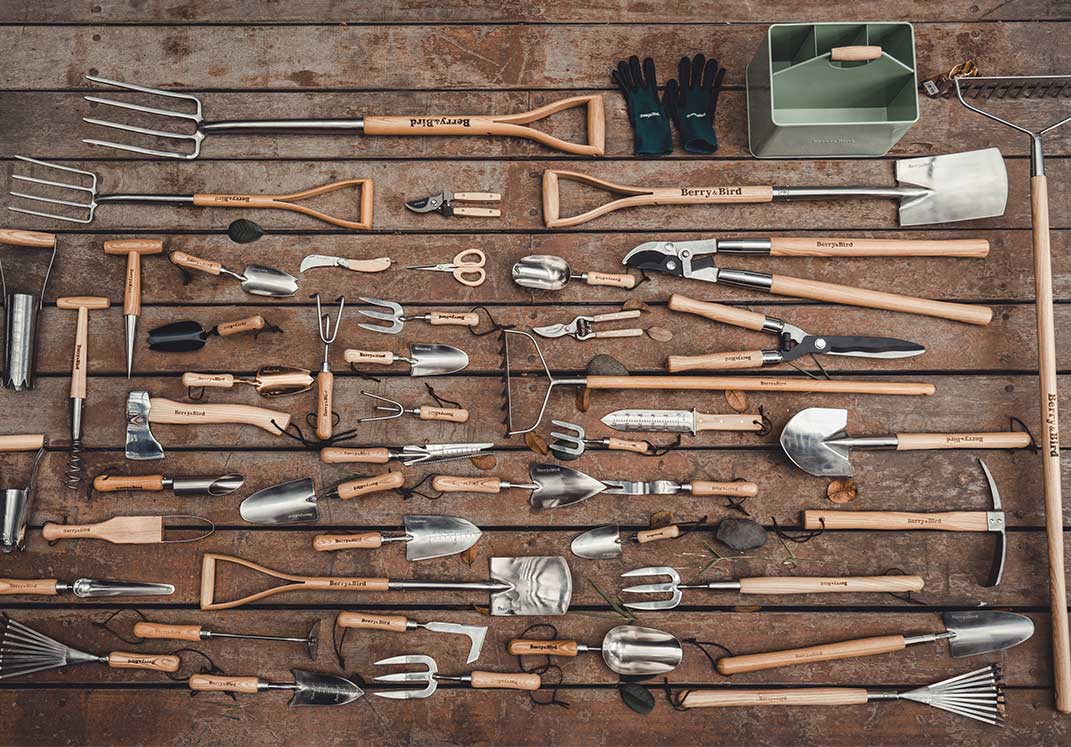 Essential-Gardening-Tools-Names-and-Their-Uses